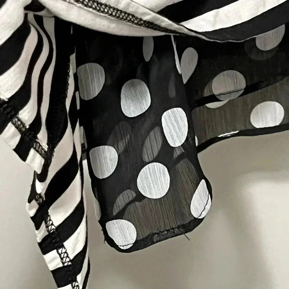 Joseph Ribkoff Sleeveless Layered Hem Tunic - Picture 5 of 8